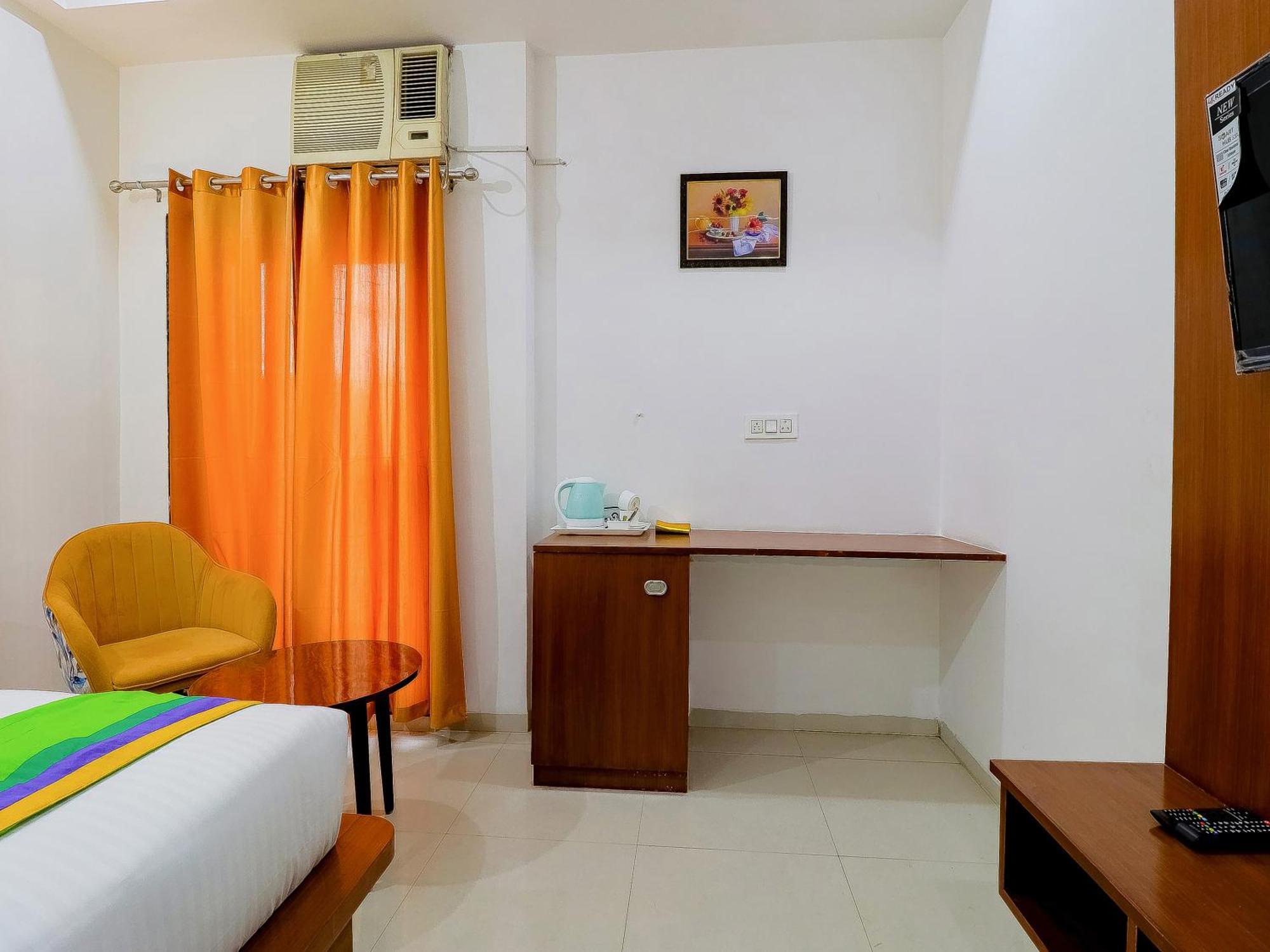 Treebo Rejoice 52 - 3Km From Huda City Metro Station Badshahpur المظهر الخارجي الصورة