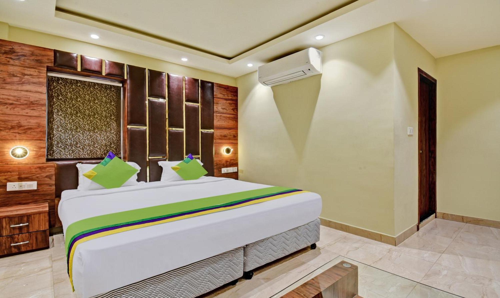 Treebo Rejoice 52 - 3Km From Huda City Metro Station Badshahpur المظهر الخارجي الصورة